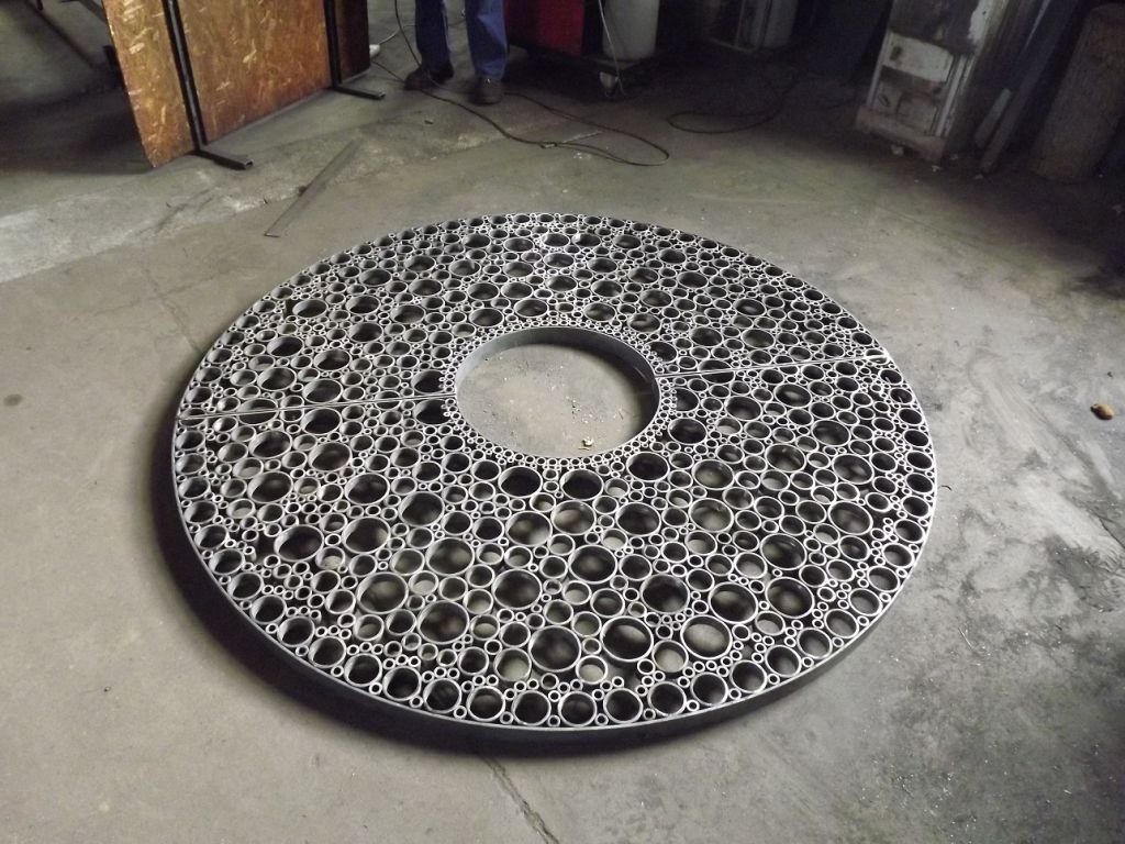 Kovan� m�� ke stromu - Praha - Kovaná mříž ke stromu - Praha