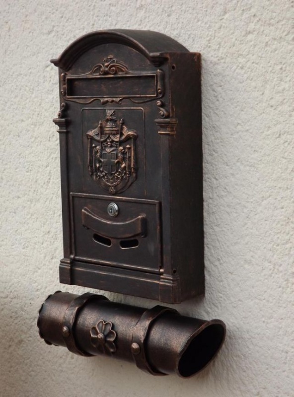 Kovov� po�tovn� schr�nky - kovaná schránka 2