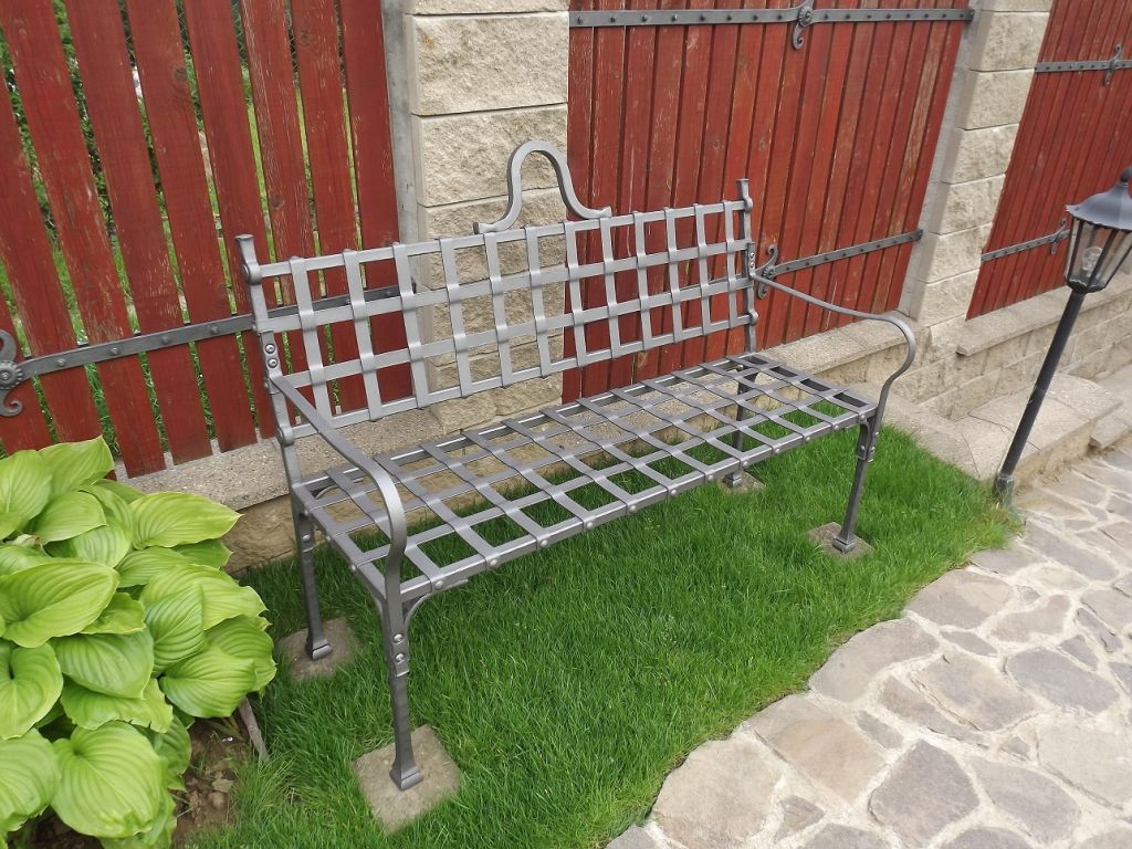 Kovan� lavi�ky - Kovaná lavička - Vojkovice 1