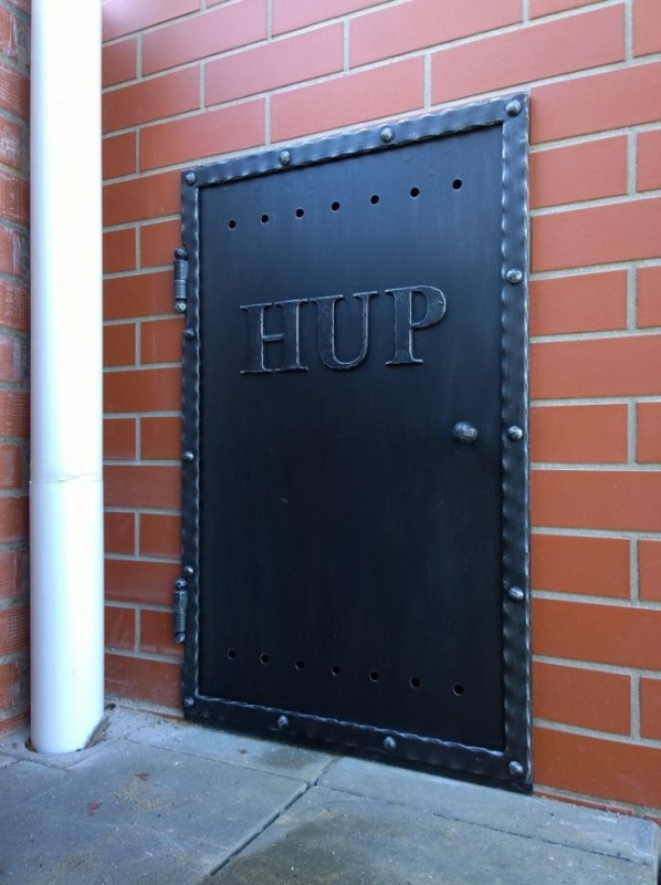 Okrasn� kovan� dopl�ky - HUP-kovaná dvířka