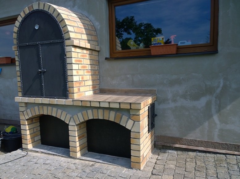 Kovan� dv��ka k zahradn�mu krbu - Kobylnice - C-Montaz-09_32_54