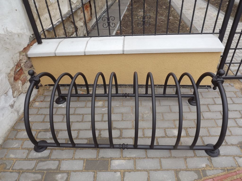 Kovan� stojan na kola - Kovaný stojan na kola