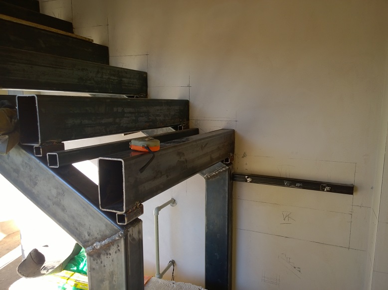 Ocelov� konstrukce schod� - Opatovice - schody - kovaná konstrukce_01