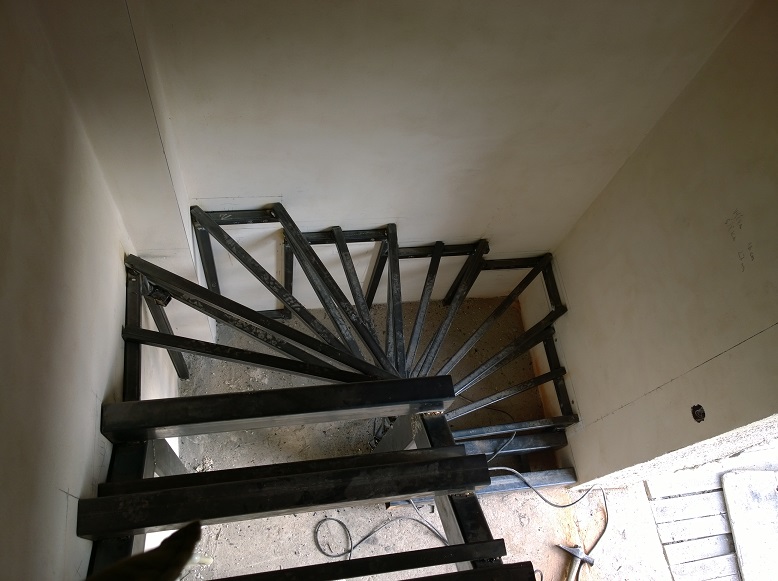 Ocelov� konstrukce schod� - Opatovice - schody - kovaná konstrukce_02