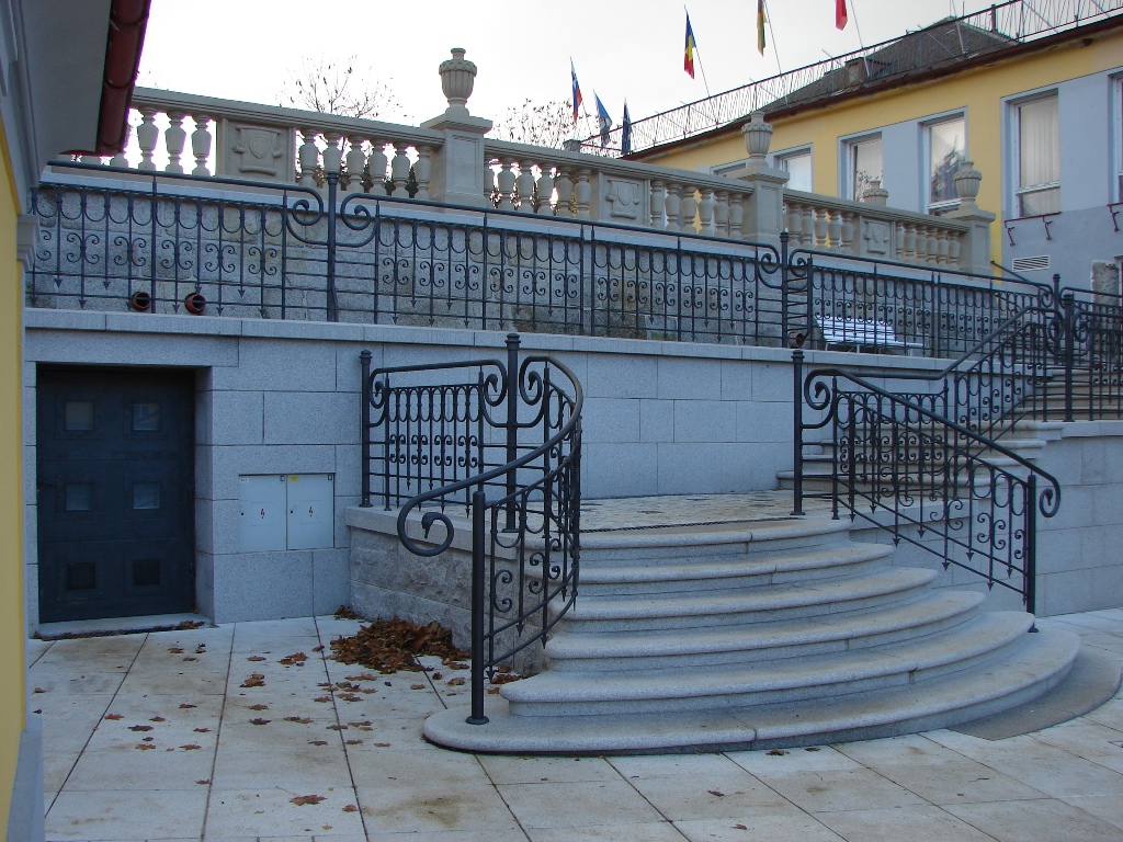 L�ZN� LIBVERDA, a.s. - kované schodišťové zábradlí - Libverda 1.jpe