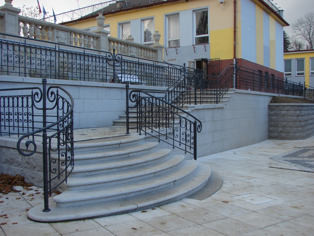 L�ZN� LIBVERDA, a.s. - kované schodišťové zábradlí - Libverda 4.jpe