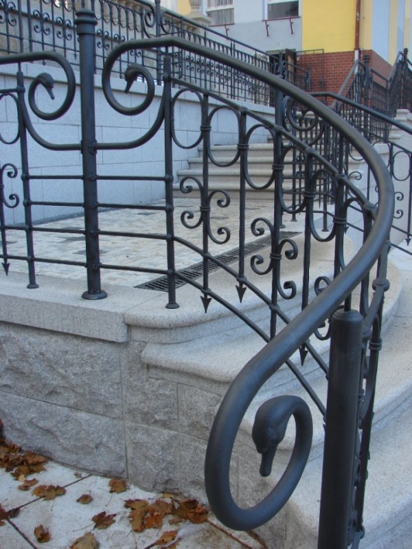 L�ZN� LIBVERDA, a.s. - kované schodišťové zábradlí - Libverda 5.jpe