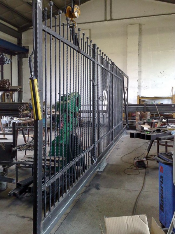 SurGal Clinic - Brno - SurGal Clinic - Výroba kované brány