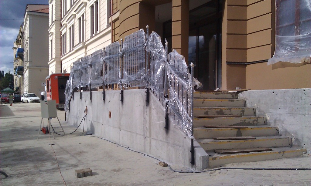 SurGal Clinic - Brno - kované zabradlí - nemocnice Brno 1