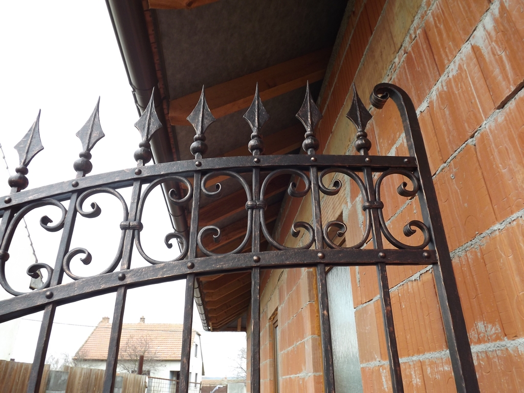 Kovan� br�na Brno - venkov, Moutnice - kovaná brána Brno-venkov, Moutnice 03