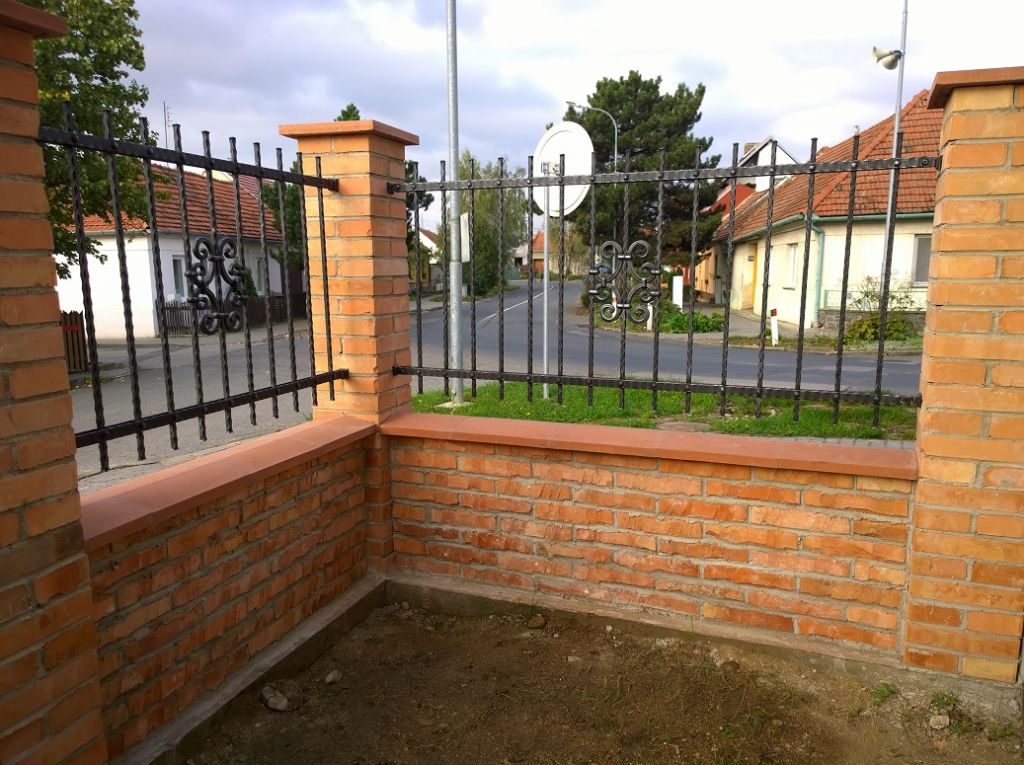 Kovan� plot a branka - �jezd u Brna - Újezd u Brna, ploty_03