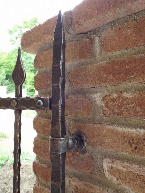 Branka a ploty Klobouky u Brna - Klobouky - kovaná branka_03