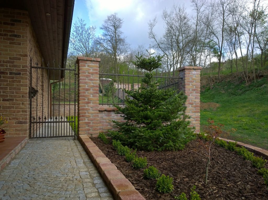 Branka a ploty Klobouky u Brna - N-Po roce-09_27_04