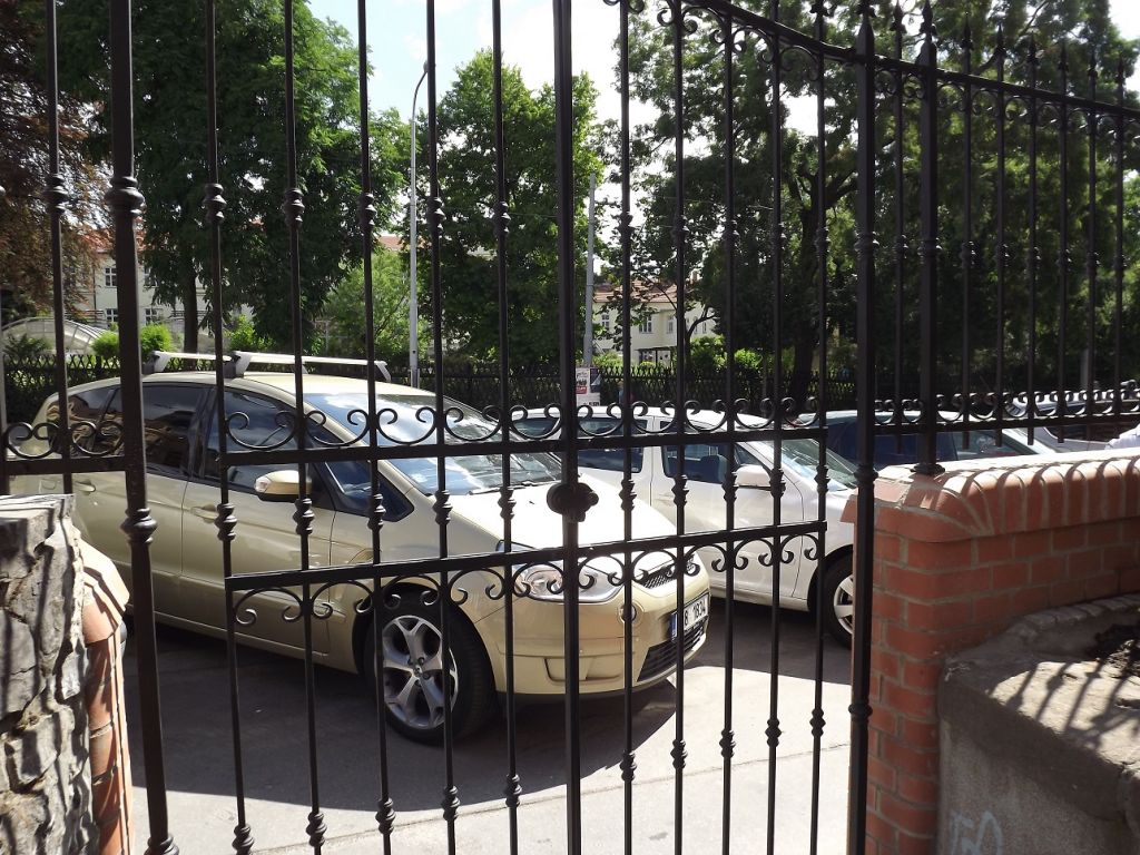 Kovan� branka a plot - Veve�� - Kovaná branka - Veveří_1