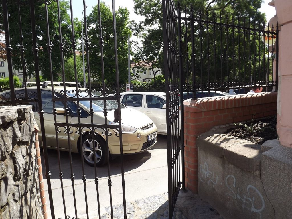 Kovan� branka a plot - Veve�� - Kovaná branka - Veveří_2