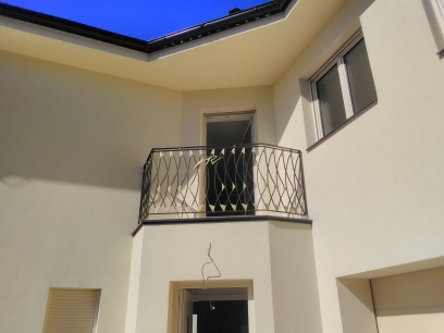 Kovan� br�na, branka, balkonov� z�bradl� Praha Pr�honice - Kované balkonové zábradlí Praha - Průhonice