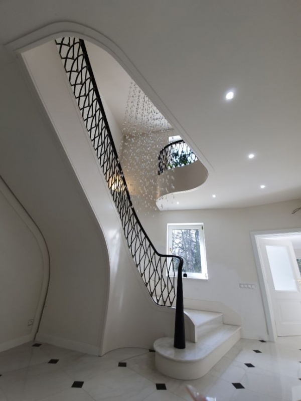 Kovan� br�na, branka, balkonov� z�bradl� Praha Pr�honice - schodišťové zábradlí Praha - Průhonice II