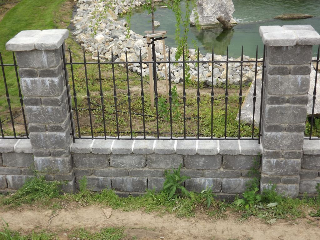 Kovan brna, branka a oplocen - Tetčice - kované ploty_01