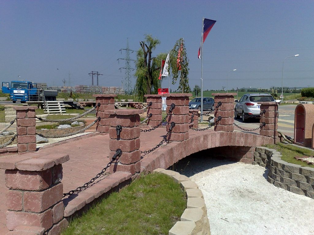 Beton Bro� - kovan� �et�zy - Kované řetězové zábradlí_06