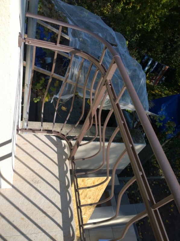 Balkonov� z�bradl� Brno �ernovice - Montáž-20171016_14_02_14