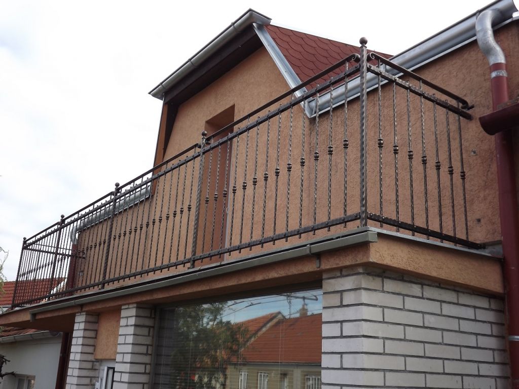 Z�bradl� na balk�n Brno - venkov, �lapanice - Balkonové zábradlí Šlapanice_01