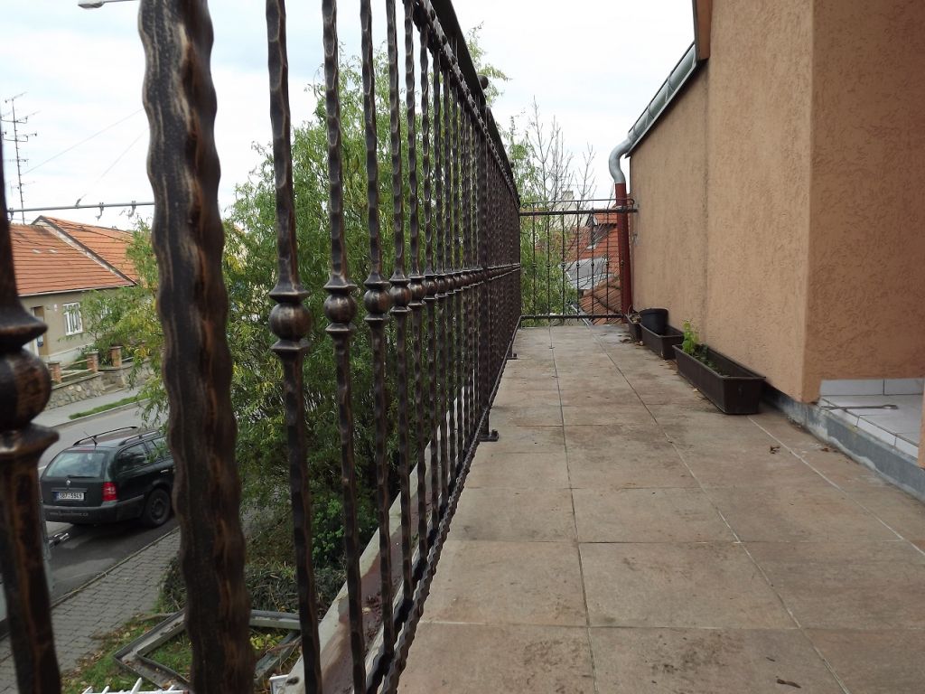 Z�bradl� na balk�n Brno - venkov, �lapanice - Balkonové zábradlí Šlapanice_02