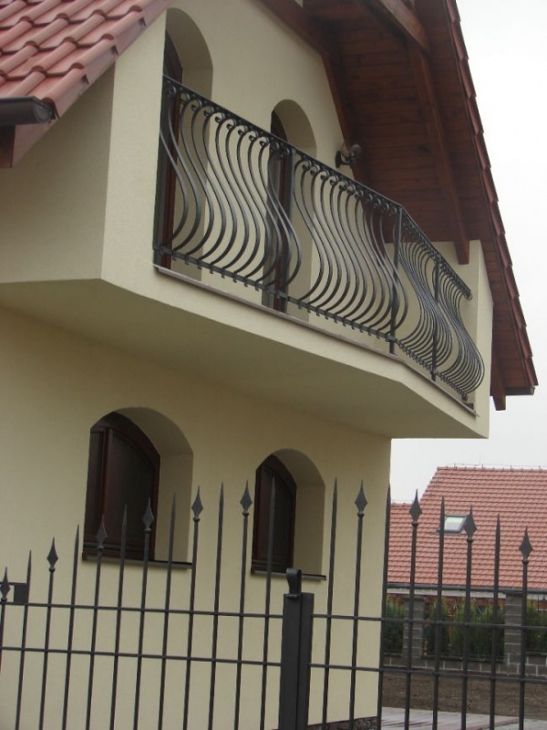 Kovan� balkonov� z�bradl� Sokolnice - DSC03711