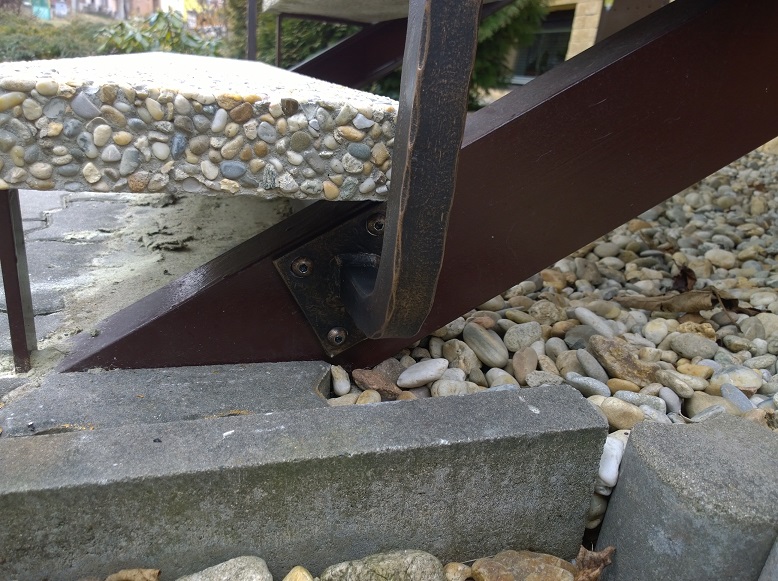 Kovan� schodi��ov� z�bradl� - �jezd u Brna - kotané schodišťové zábradlí - detail_1